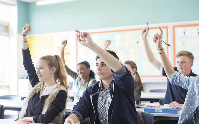 مؤسسه زبانهای خارجی آلپیدا
